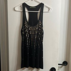 Black razorback tank